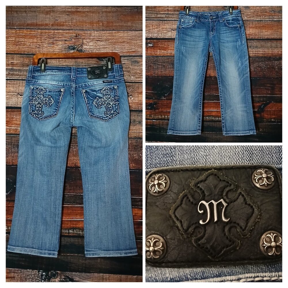 Miss Me Capri Jeans 28 Low Rise Embellished Rhinestone Blue Denim Stretch